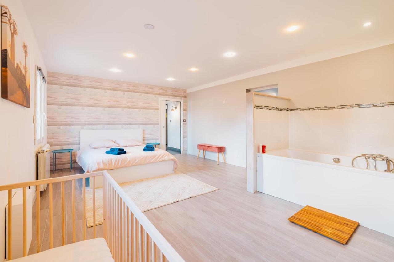 Grande Maison Avec Piscine Et Jacuzzi A La Campagne 데스프브레 외부 사진